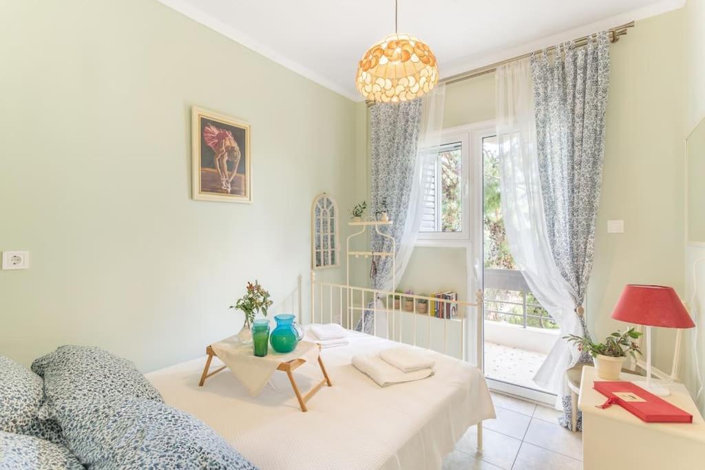 Charming Apartment In Varkiza Exterior photo