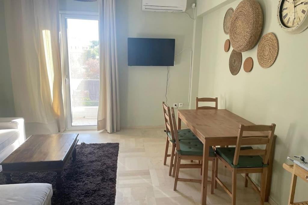 Charming Apartment In Varkiza Exterior photo